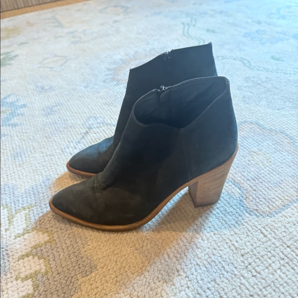 Vince Booties